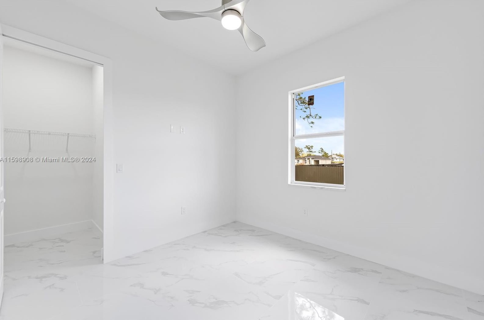 1104 Floyd Ave, Lehigh Acres FL  exterior