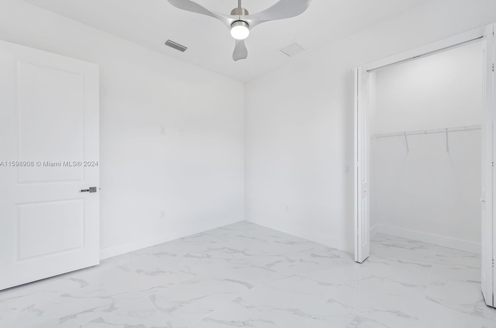 1104 Floyd Ave, Lehigh Acres FL  exterior