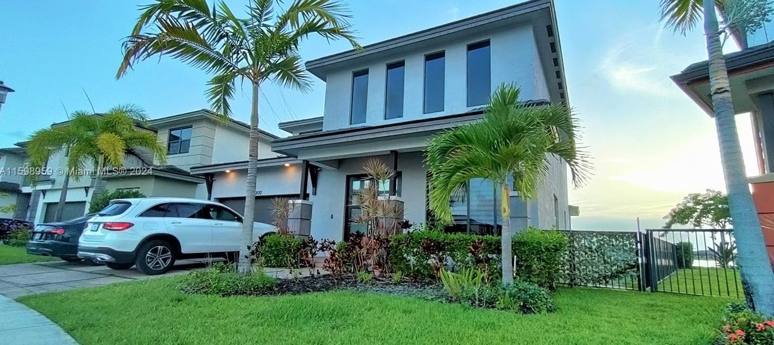 15800 88th Ave, Hialeah FL  33018-2019 exterior