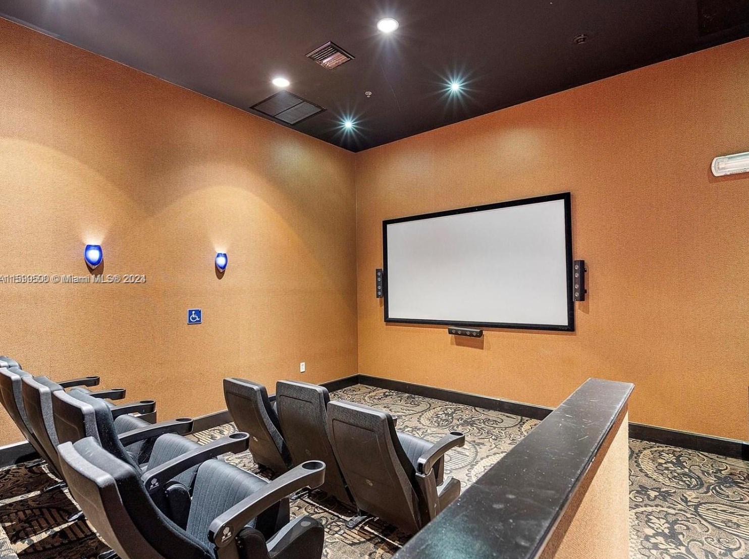 1830 Radius Dr, Hollywood FL  33020-7702 exterior