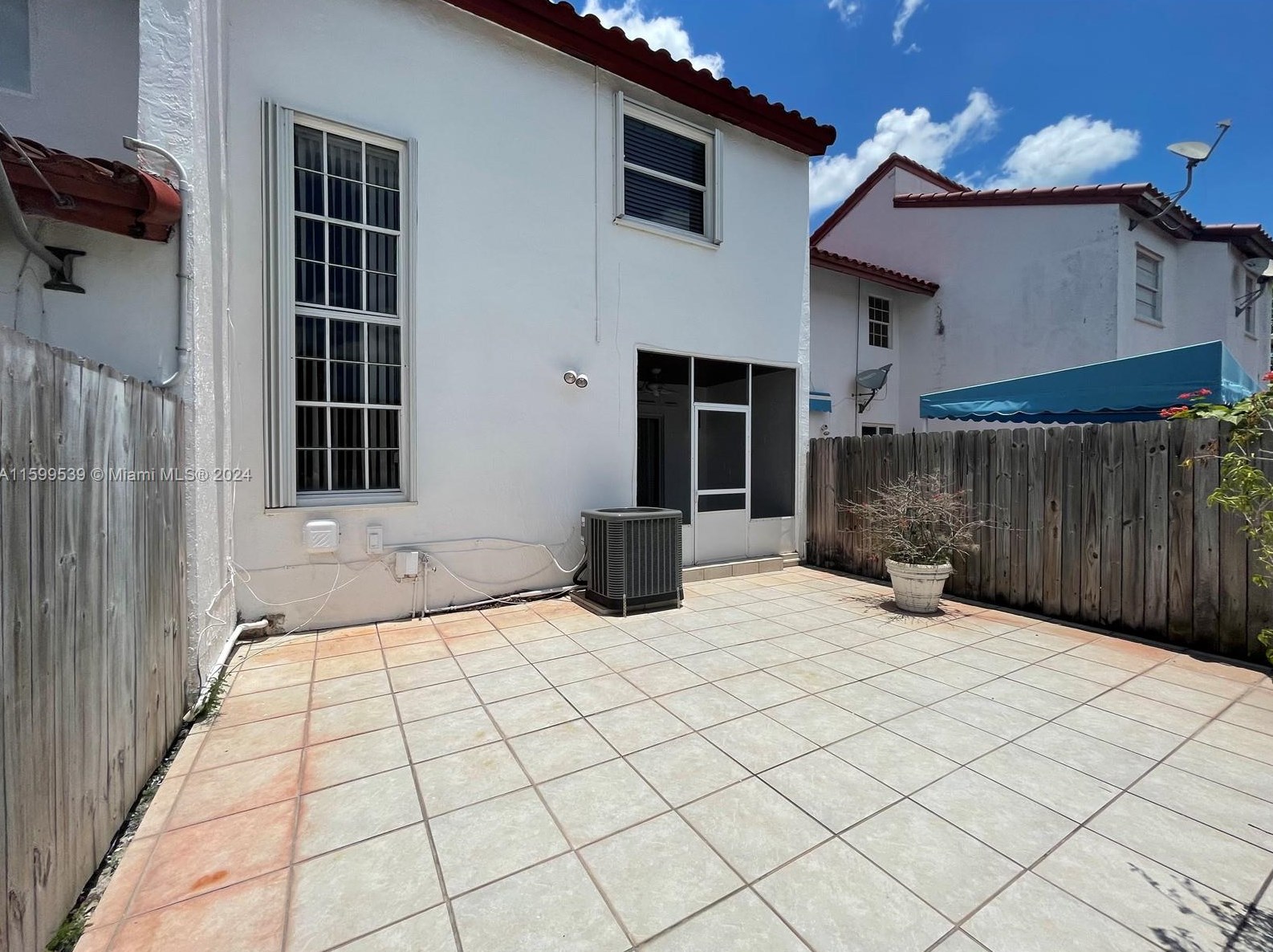 8426 209th St, Miami FL  33189-3409 exterior