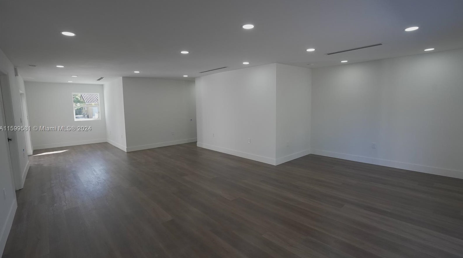 7302 140 Ct, Miami FL 33186-5725 exterior