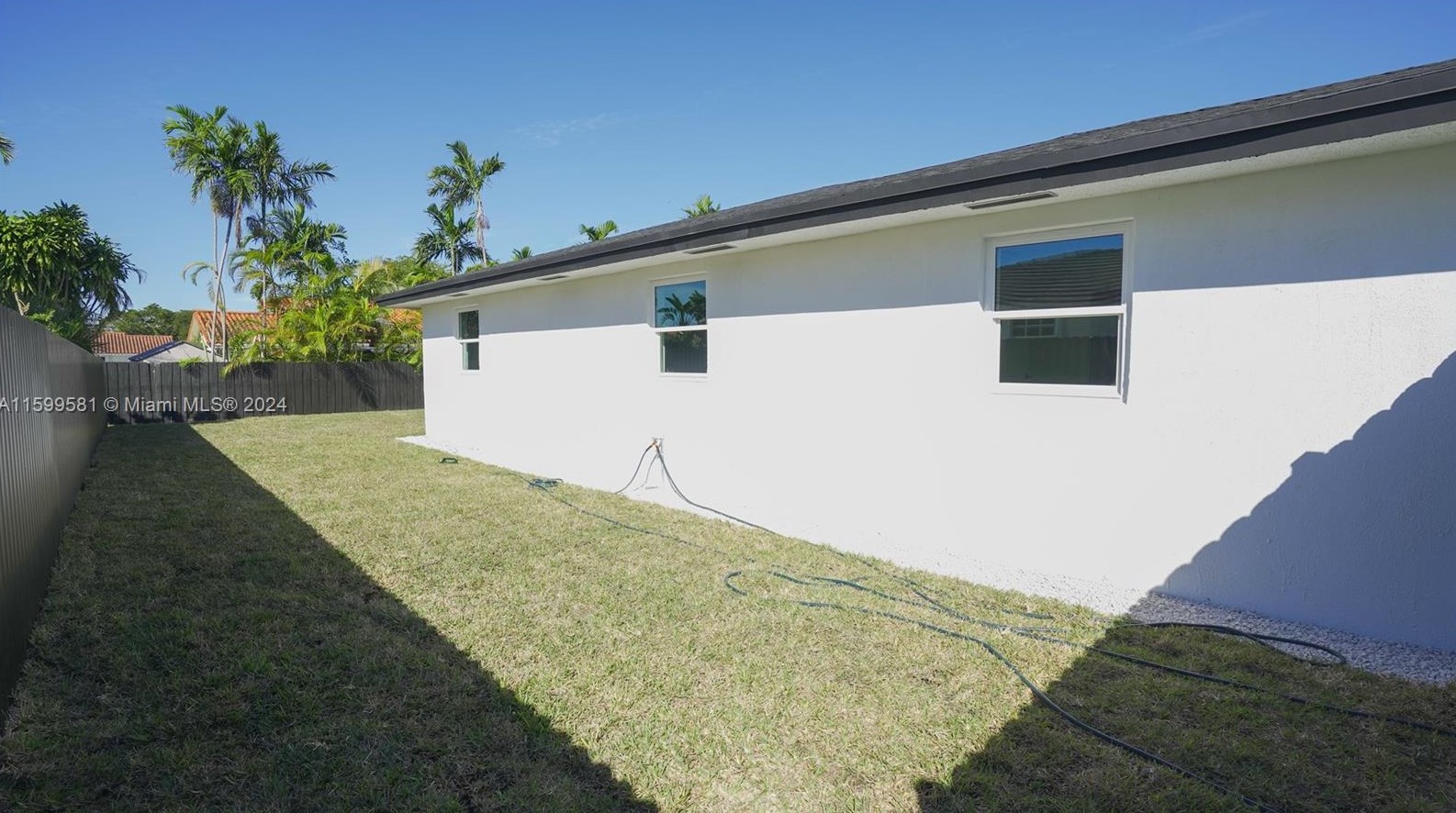 7302 140 Ct, Miami FL 33186-5725 exterior