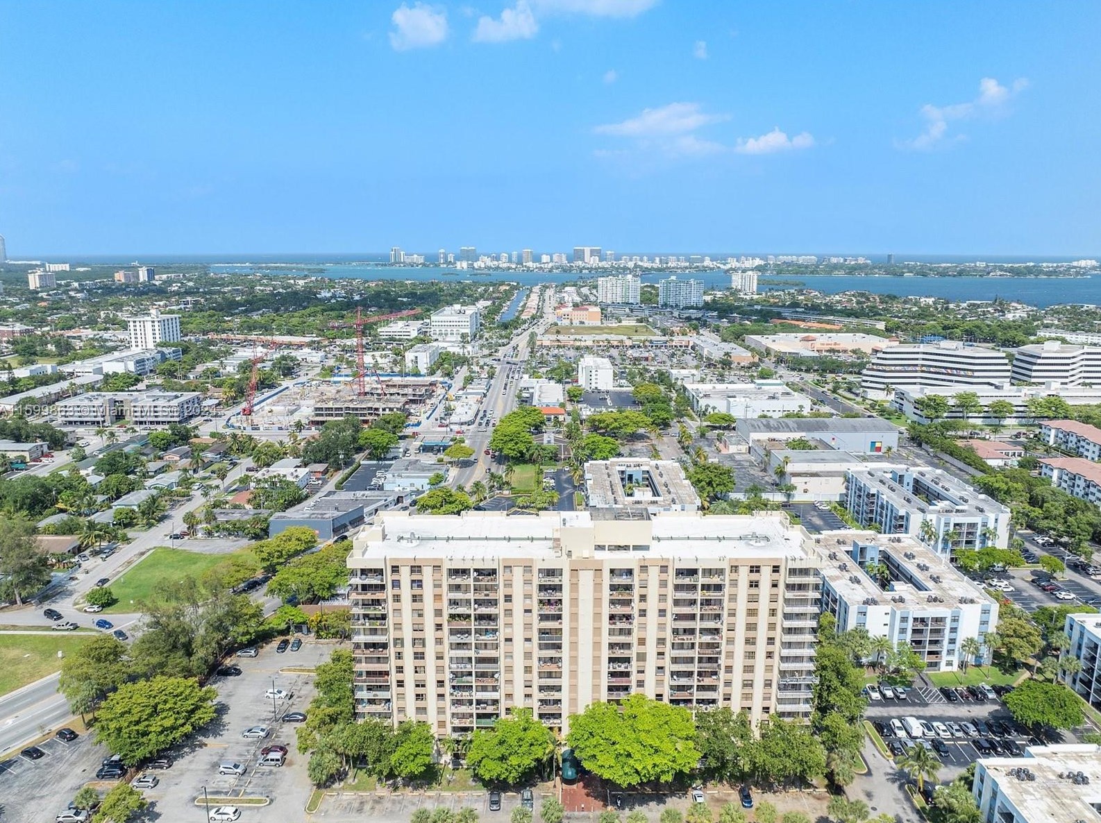 1470 123rd St, Miami FL 33161-6028 exterior