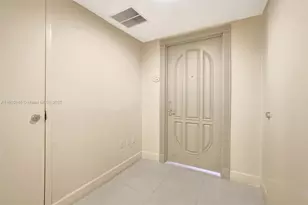 3370 Hidden Bay Dr, Aventura, FL 33180 - Photo 43