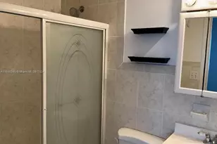 400 Kings Point Dr, Sunny Isles Beach, FL 33160 - Photo 9