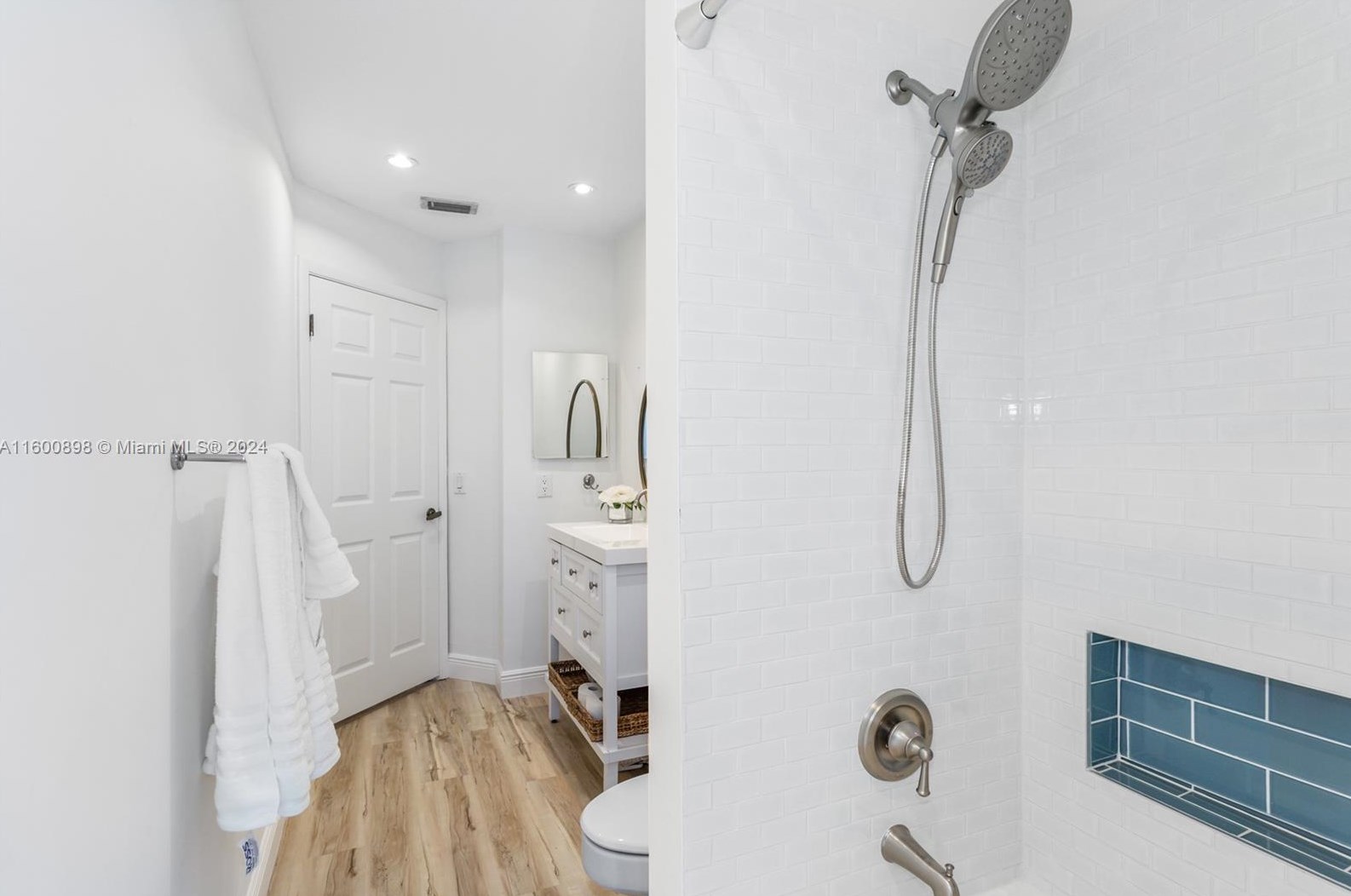 9391 212 Ter, Miami FL 33189-3728 exterior