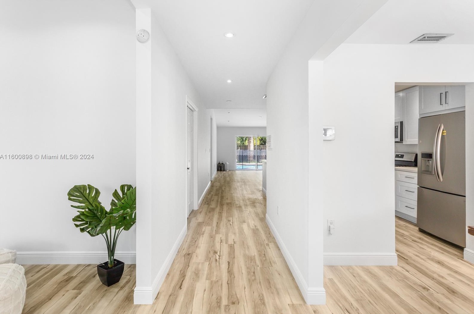 9391 212 Ter, Miami FL 33189-3728 exterior