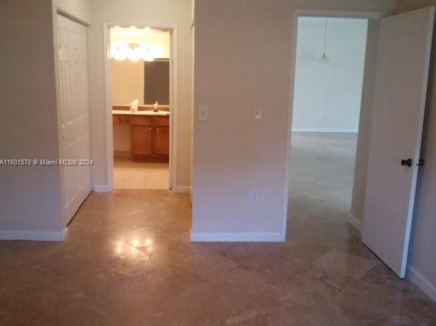 4885 97th Ct, Miami FL 33178-1998 exterior