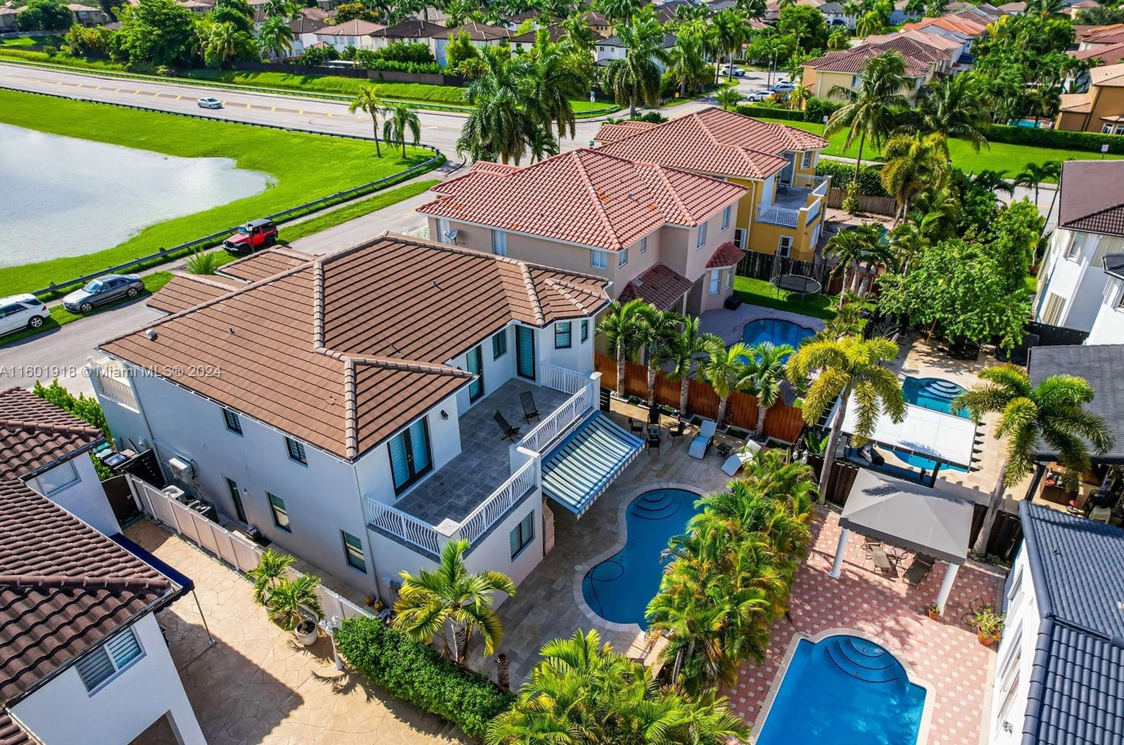 6441 163 Ct, Miami FL 33193-5644 exterior