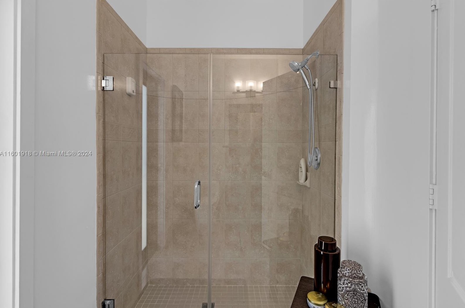 6441 163 Ct, Miami FL 33193-5644 exterior