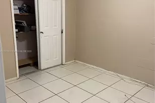 1739 SW 28th Terrace, Fort Lauderdale, FL 33312 - Photo 9