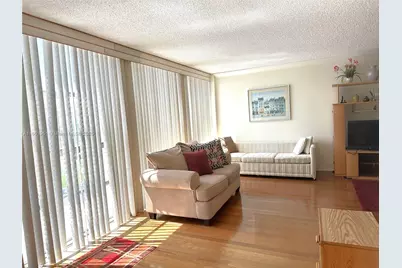 501 Three Islands Blvd #303, Hallandale Beach, FL 33009 - Photo 5