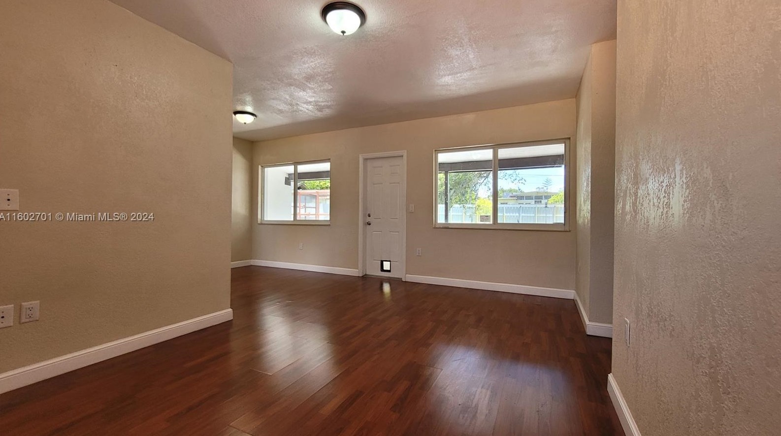 1335 136th St, Miami FL  33161-3416 exterior