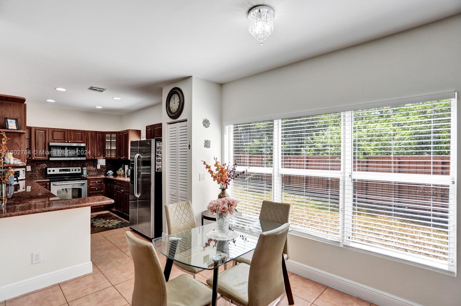 1305 30 Ct, Hollywood FL 33021-5000 exterior