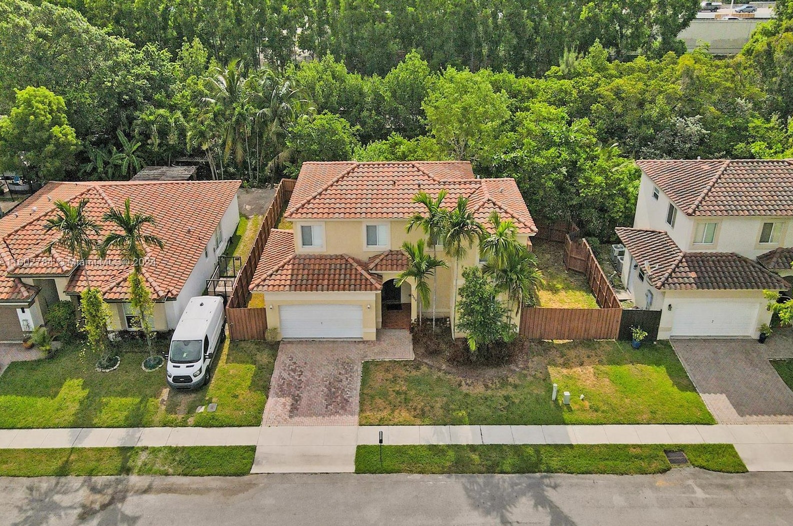 1305 30 Ct, Hollywood FL 33021-5000 exterior