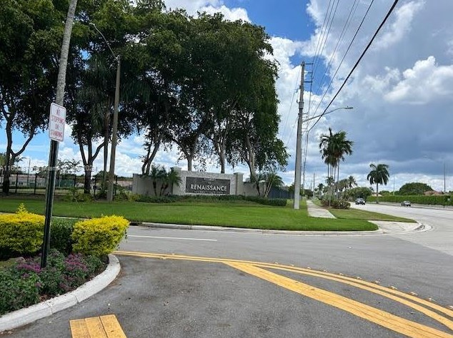 11360 20 St, Hollywood FL 33029-5237 exterior