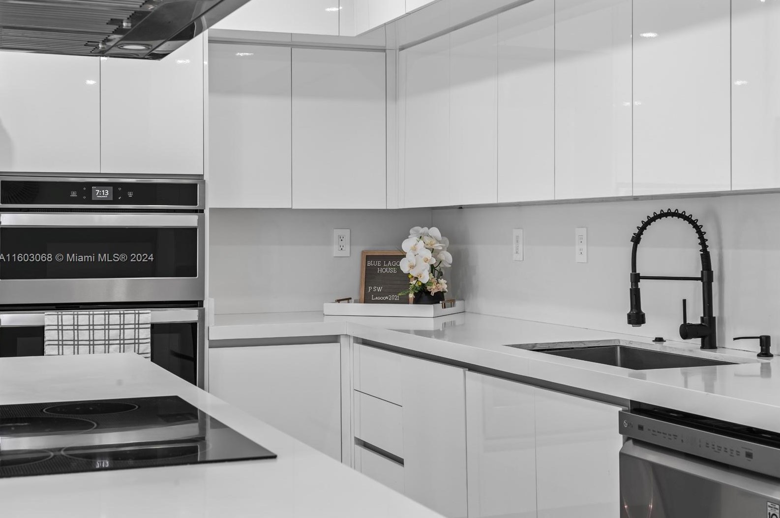 10202 33rd St, Miami FL  33165-3804 exterior