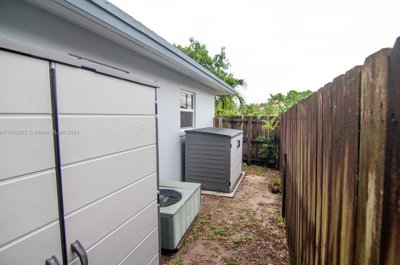 9820 83rd St, Miami FL  33173-4045 exterior