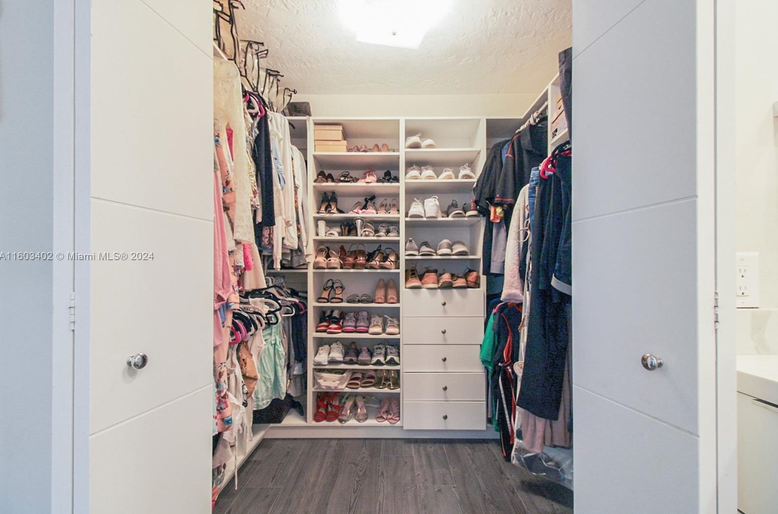 9864 124 Ter, Miami FL 33186-5497 exterior