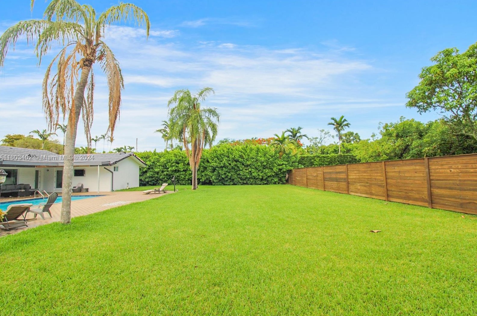 9864 124 Ter, Miami FL 33186-5497 exterior