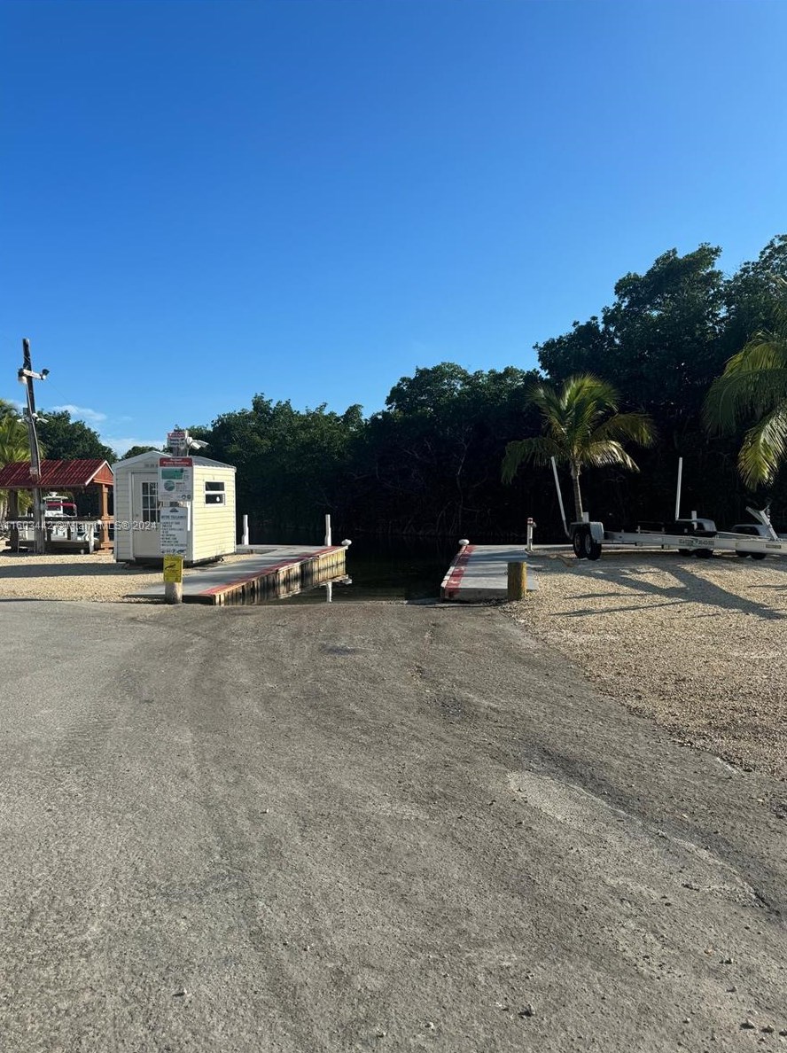 325 Calusa St, Key Largo FL 33037-2699 exterior