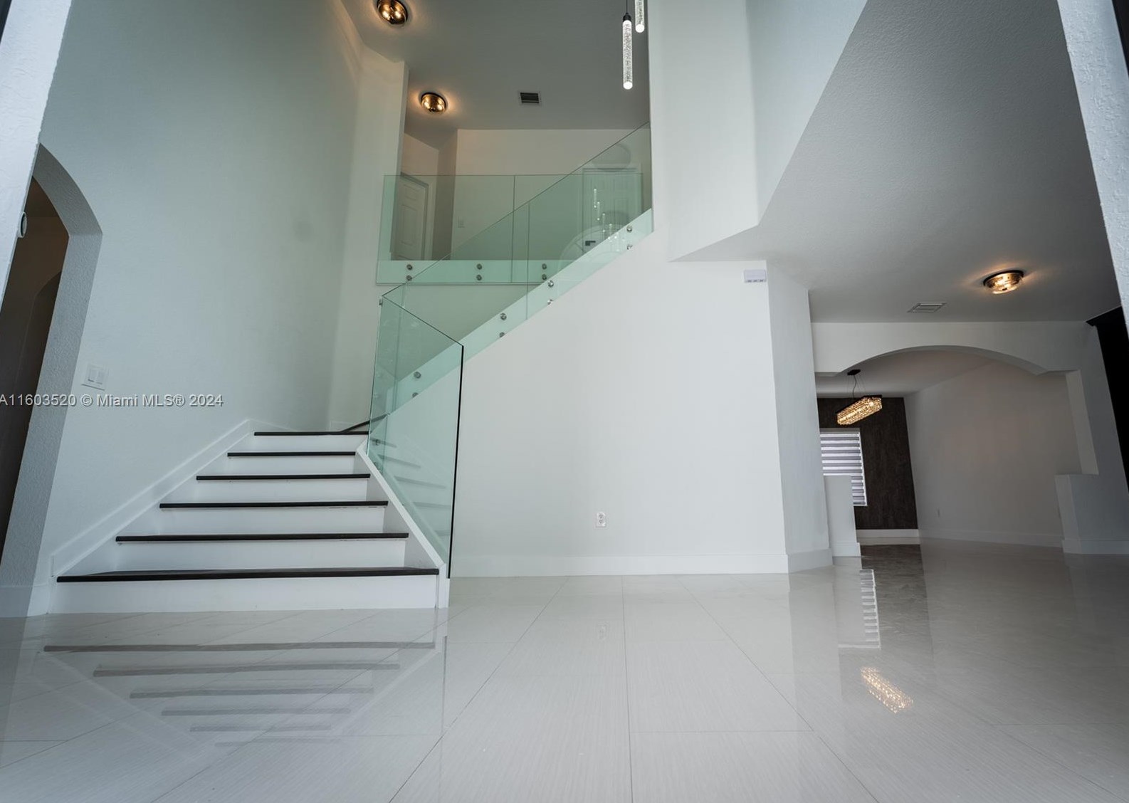 16096 149 Ter, Miami FL  33196-6421 exterior
