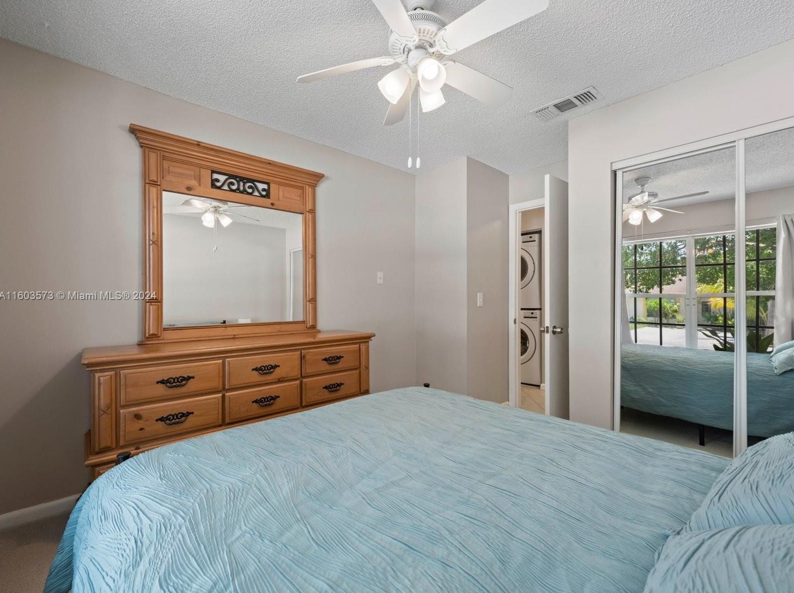 206 Palmetto Ct, Jupiter FL 33458-5520 exterior