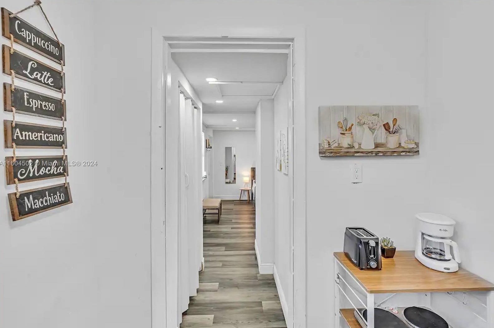 2340 66 Ter, Hollywood FL 33023-3891 exterior