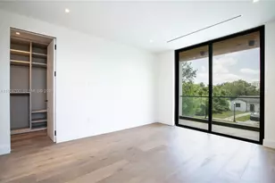 345 W 46th St, Miami Beach, FL 33140 - Photo 37