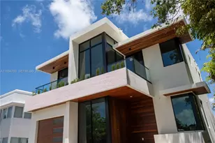 345 W 46th St, Miami Beach, FL 33140 - Photo 3