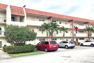 681 S Hollybrook Dr, Pembroke Pines, FL 33025 - Photo 33