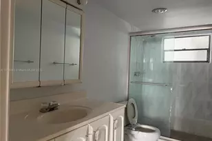 4000 NE 170th St, North Miami Beach, FL 33160 - Photo 17