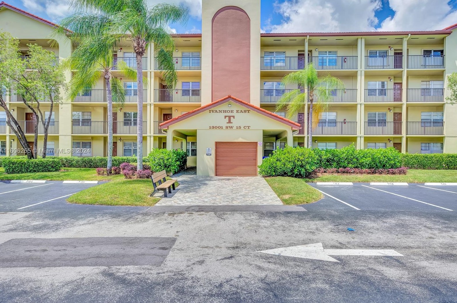 1401 134th Way, Hollywood FL  33027-1875 exterior