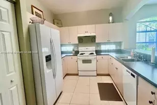 605 Southstar Dr, Fort Pierce, FL 34949 - Photo 7