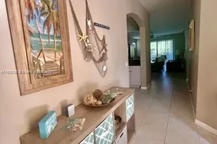 605 Southstar Dr, Fort Pierce, FL 34949 - Photo 5