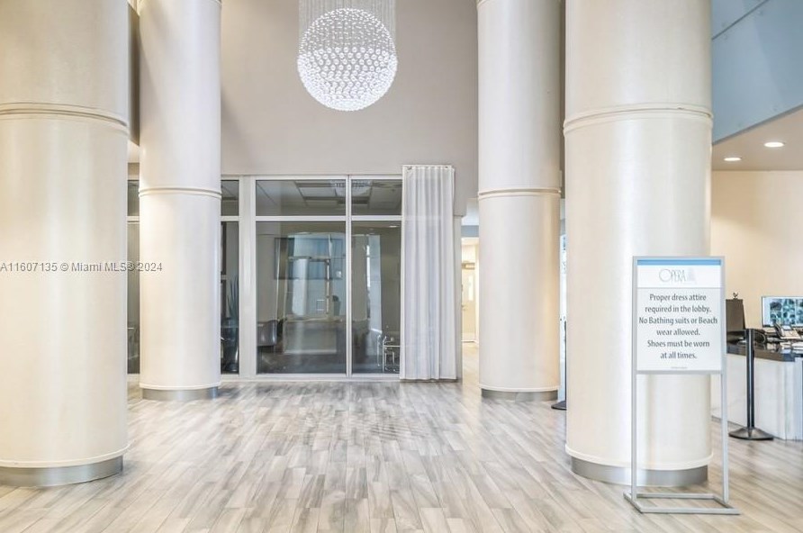 1750 Bayshore Dr, Miami FL 33132-3207 exterior