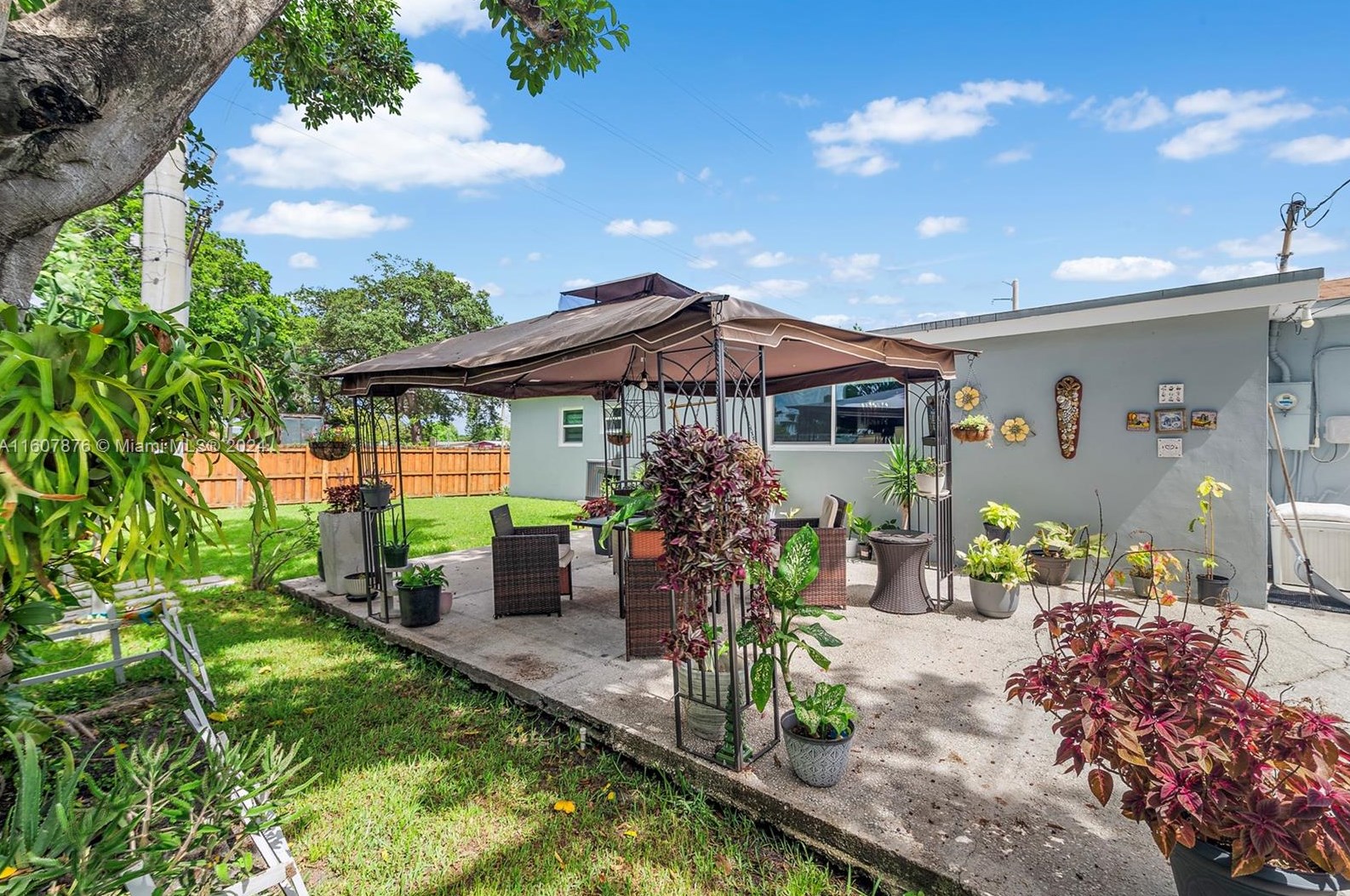 701 199th St, Miami FL 33055-1339 exterior