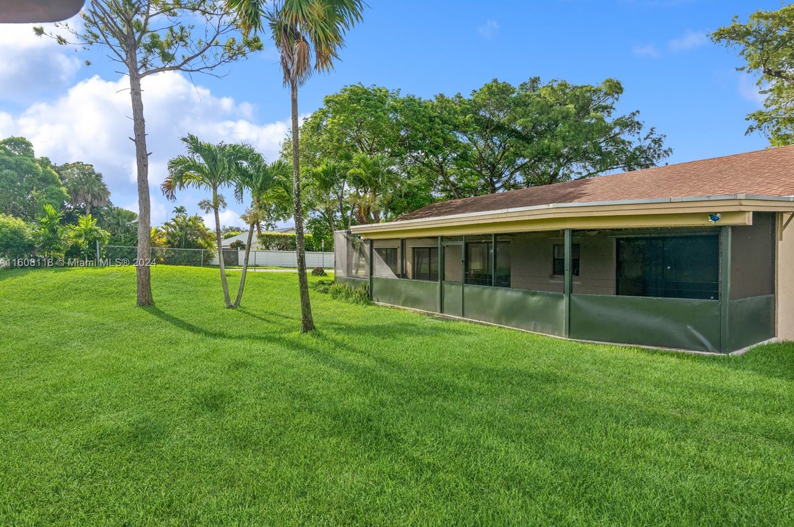 10251 80 St, Miami FL  33193-1515 exterior