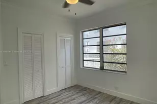730 12th St, Miami Beach, FL 33139 - Photo 13