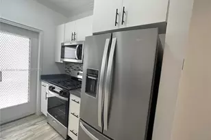 730 12th St, Miami Beach, FL 33139 - Photo 15