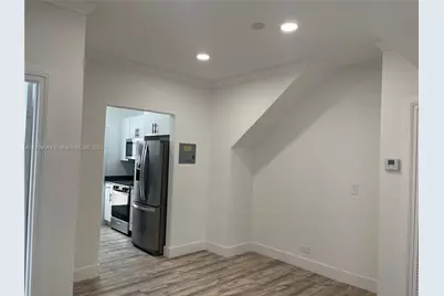 730 12th St #10, Miami Beach, FL 33139 - Photo 11