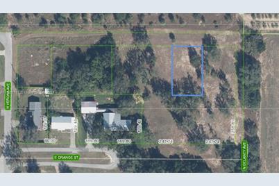 134 E Raymond St, Avon Park, FL 33825 - Photo 1