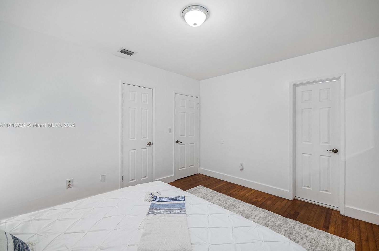 560 107 St, Miami FL 33156-4162 exterior