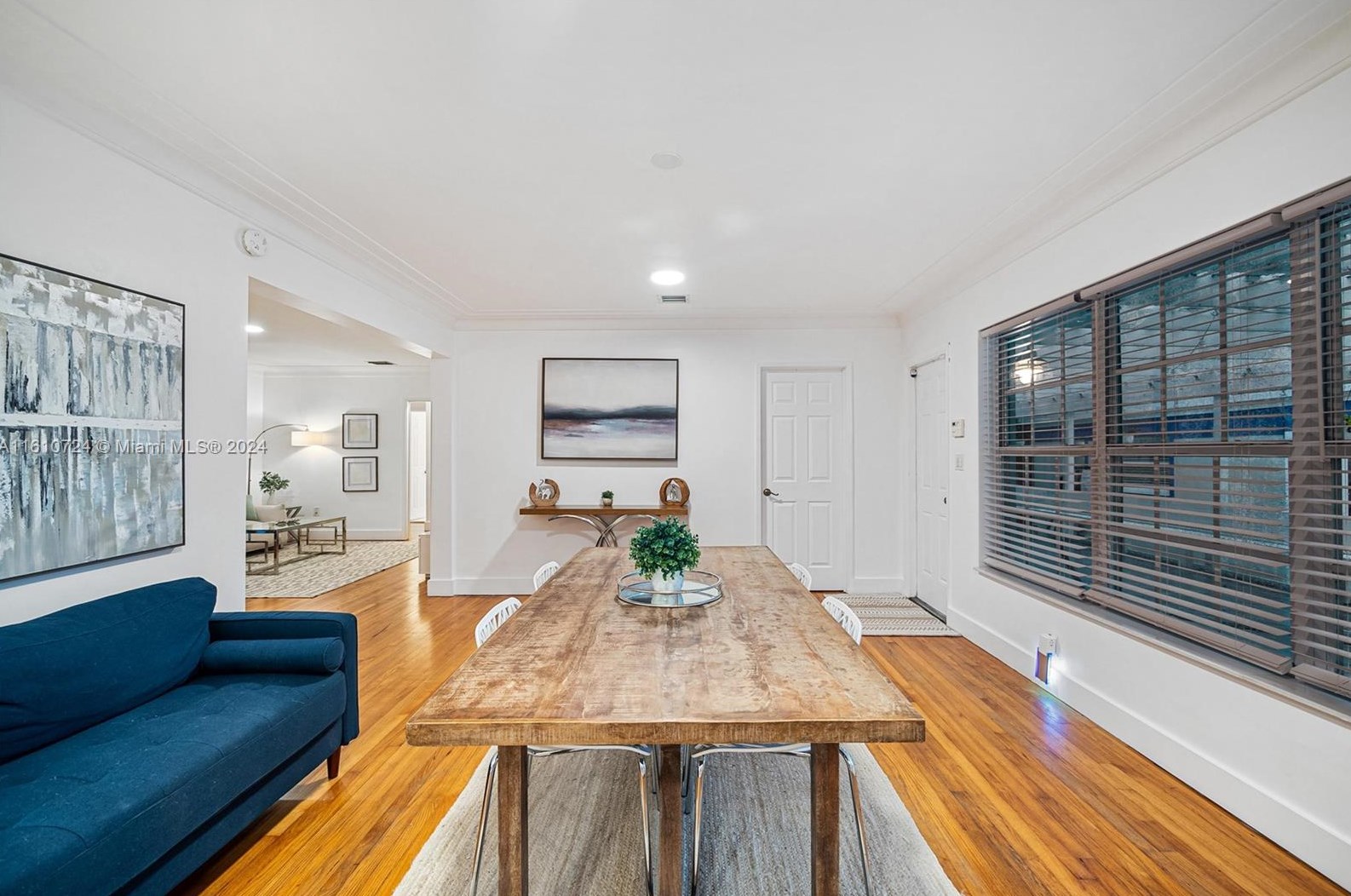 560 107 St, Miami FL 33156-4162 exterior