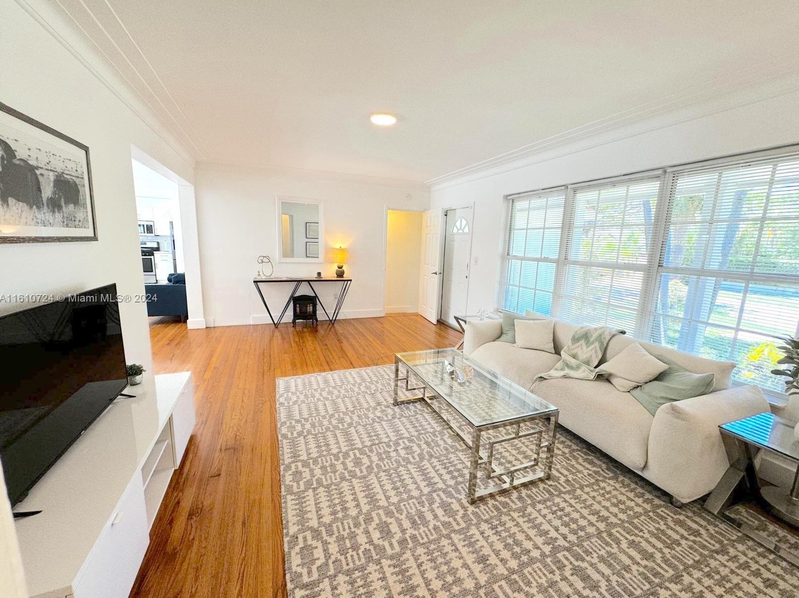 560 107 St, Miami FL 33156-4162 exterior