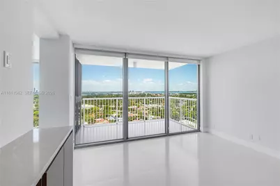 2655 Collins Ave #2302, Miami Beach, FL 33140 - Photo 19