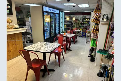 7601 E Treasure Dr, North Bay Village, FL 33141 - Photo 39