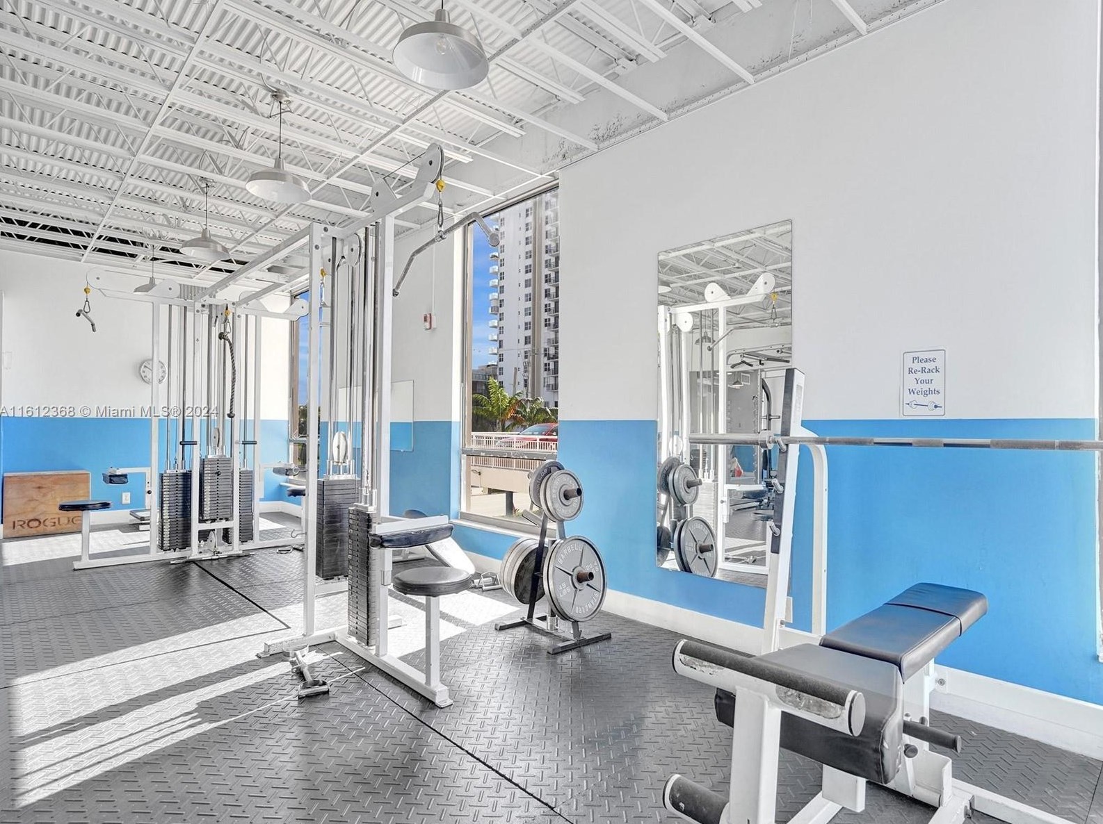 1600 Ocean Dr, Hollywood FL 33019-2447 exterior