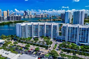 3300 NE 188th St, Aventura, FL 33180 - Photo 29